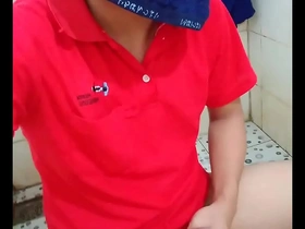 Gay group sex with ban tinh and chich who also like to fuck and get an orgasm on their new company shirts.