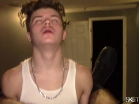 Another mouth and ass to satisfy our hunger in this gay group amateur sex video.