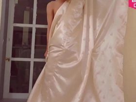Hansel Thios Curtain Performance: A Hot and Steamy Experience with Mia Khalifa