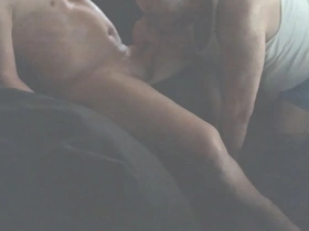 Gay cam show with homemade scenes and cumshots