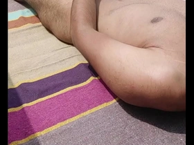 Young Indian hunks solo pleasure show in public